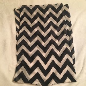 *Donating 7/22* - Chevron scarf